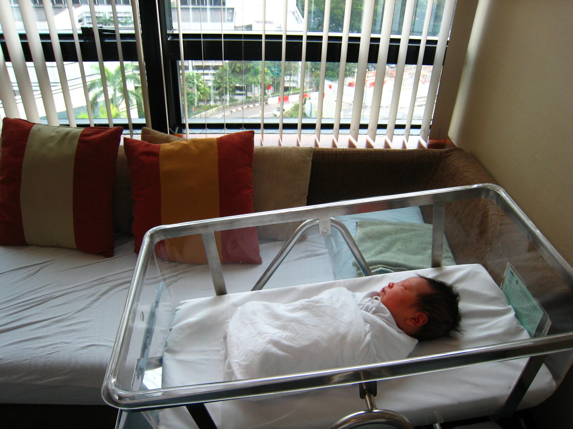 May 15, 2008 – NUH Maternity Ward (Photo by David Lee | Flickr)