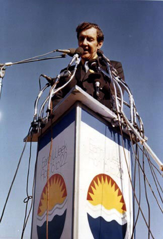 April 22, 1970 – US Senator Edmund Muskie addressing an estimated 40,000-60,000 people as the keynote speaker for Earth Day in Fairmount Park, Philadelphia. (Photo by Wikimedia Commons)