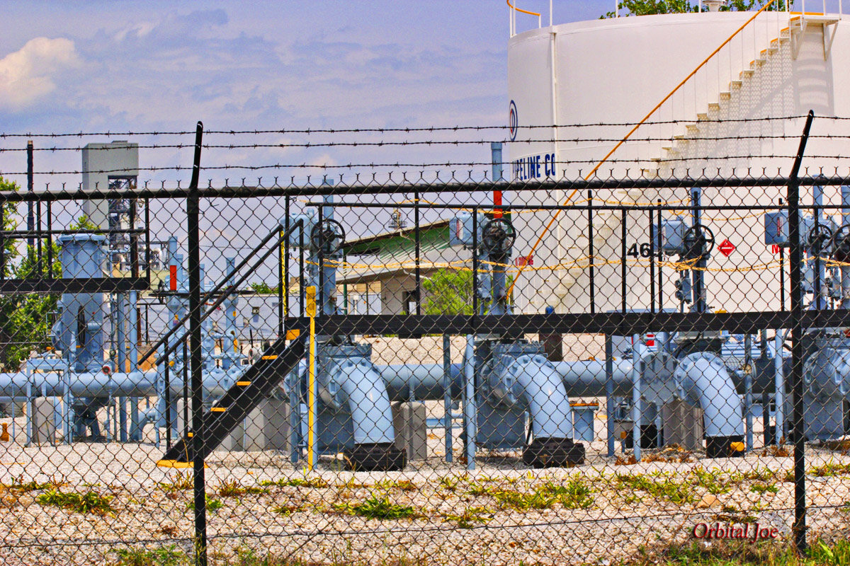 A Colonial Pipeline Co. gas terminal (Photo by Orbital Joe | Flickr)