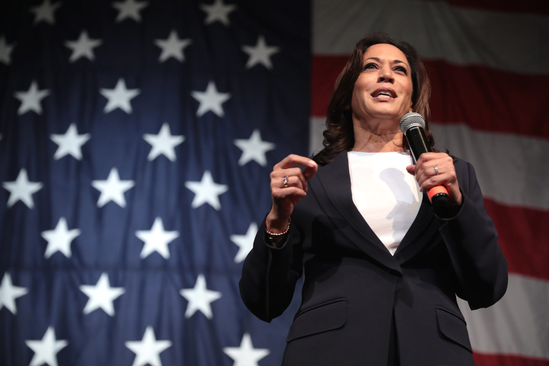 U.S. Senator Kamala Harris speaking with attendees at the 2019 Iowa Democratic Wing Ding at Surf Ballroom in Clear Lake, Iowa. (Photo by Gage Skidmore)